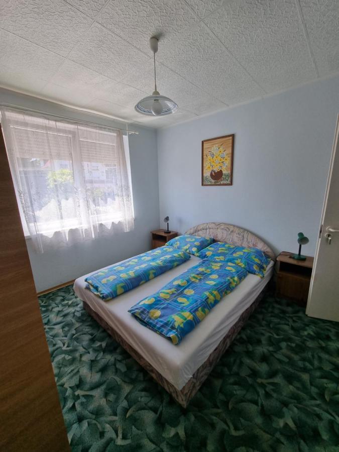 Taban Vendeghaz Balatonlelle Bed & Breakfast ภายนอก รูปภาพ
