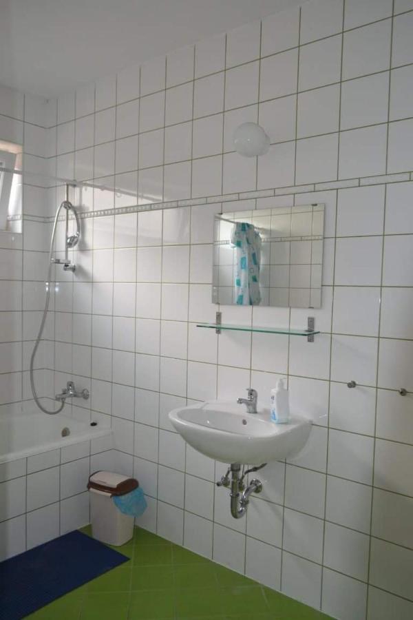 Taban Vendeghaz Balatonlelle Bed & Breakfast ภายนอก รูปภาพ